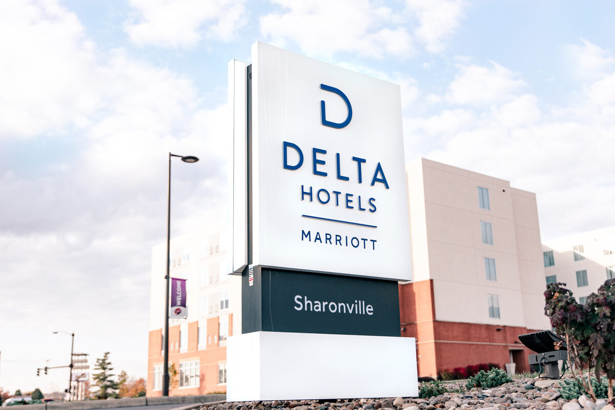 Delta Hotels - Marriott (Sharonville) sign